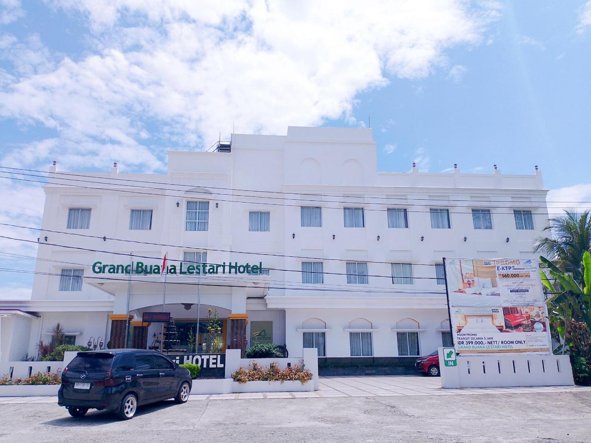 Grand Buana Lestari Hotel Паданг Екстер'єр фото
